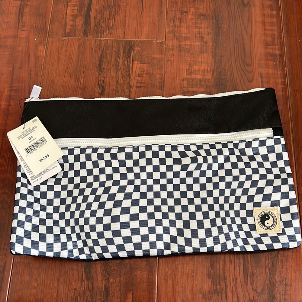 Cotton on pouch